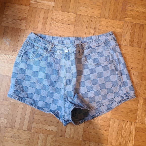 *2 for $30* CHECKERED Denim Shorts - Picture 2 of 2